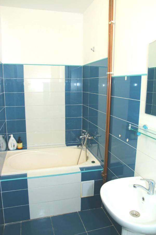 Yox Apartment 5 Oradea Luaran gambar